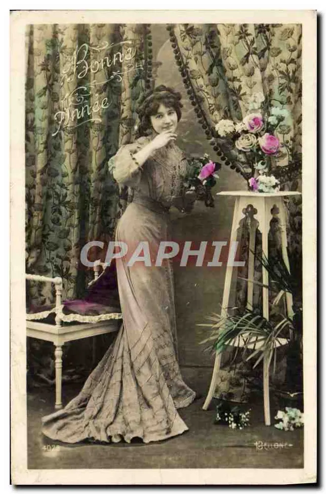 Frau in langer Robe — Gruß 'Guten Jahresbeginn' — Verlag Bellone, n° 4025 - Vorderseite