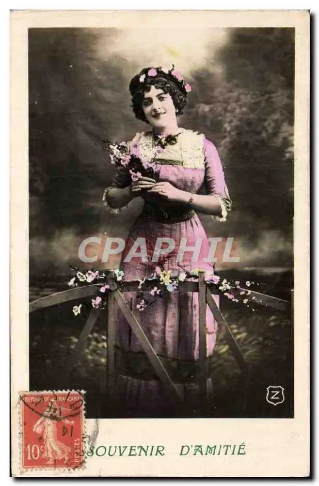 Frau in einem rosa Kleid mit Blumenschmuck — Souvenir d'Amitié — Verlag Z - Vorderseite