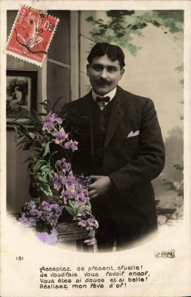 Mann in Anzug mit einem Strauß Violets — Die Königin — Nr. 151 - Vorderseite