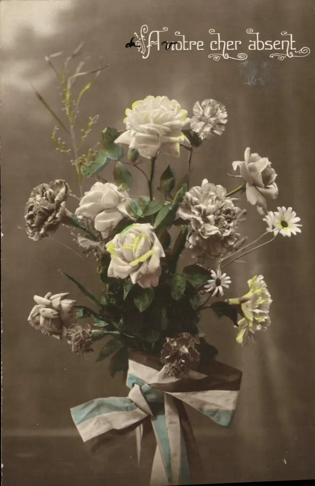 Arranjo de rosas e margaridas — dedicação 'Nosso querido ausente' — editor A. Noyer, Ruei, Paris - Frente