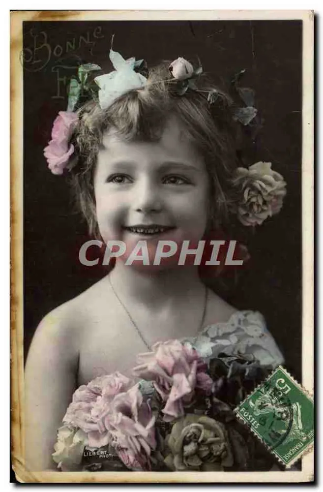 Menina com flores — foto de estúdio — LIEBERT PHOT. - Frente