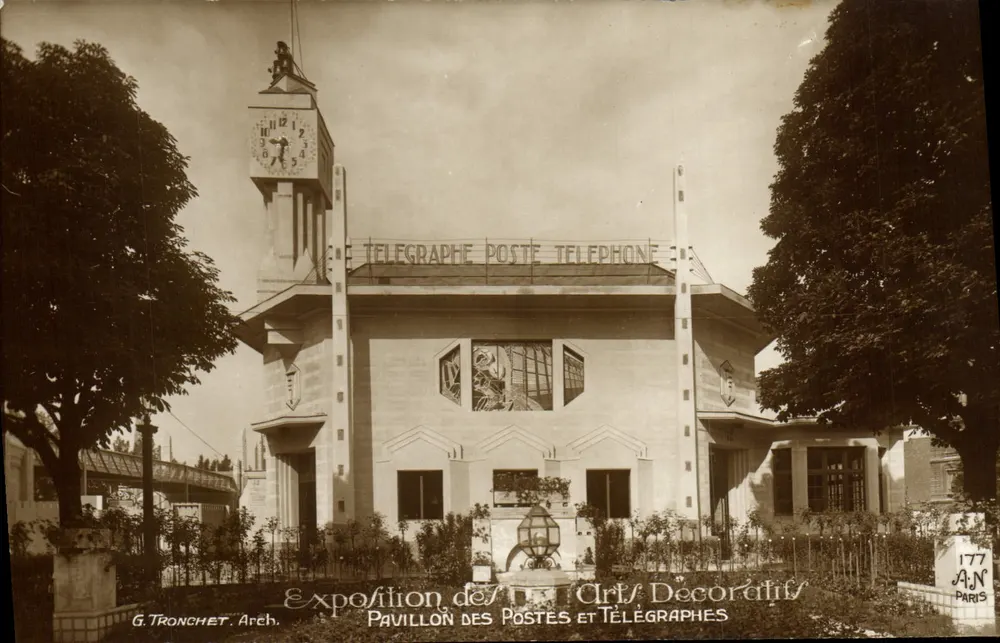 Pavillon der Post und Telegraphie — Ausstellung der dekorativen Künste — G. Tronchet, Arch. — Paris - Vorderseite