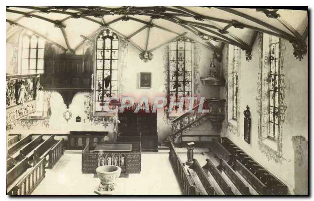Interior de uma igreja gótica — vista geral - Frente