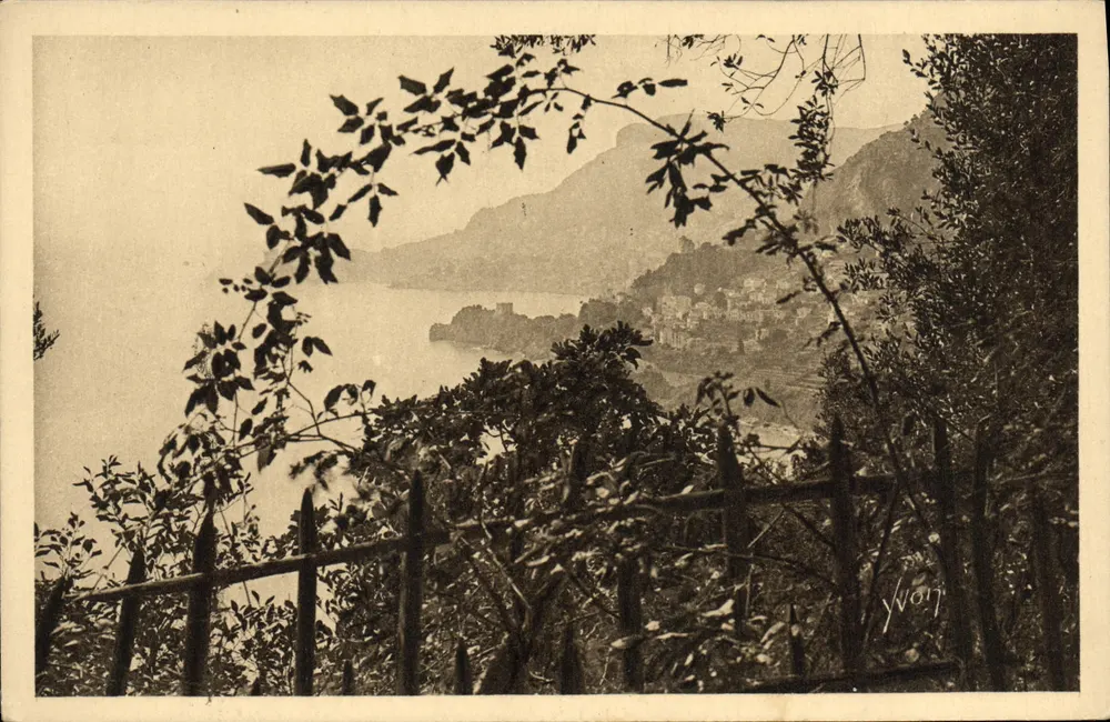 De Grote Corniche — De Hondenkop in een groen kader — Editeurs d'Art YVON, Parijs - Voorkant