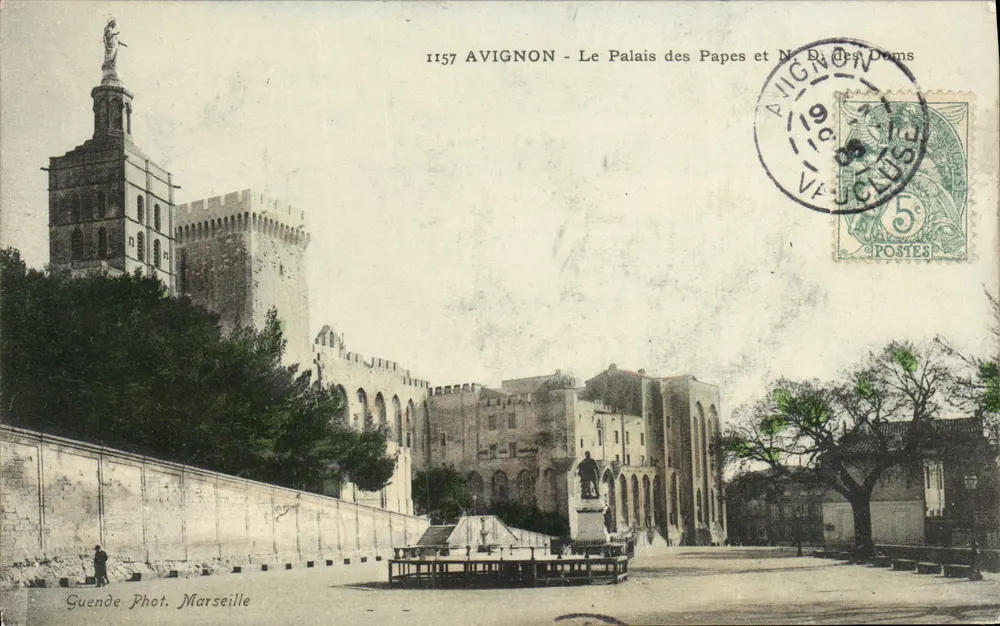 Avignon - Das Palast der Päpste und N. D. des Doms — Guende Phot. Marseille, n° 1157 - Vorderseite