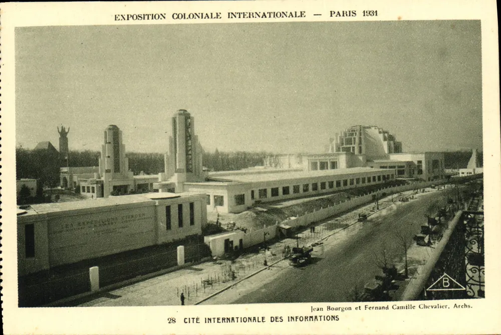 Internationale Kolonialausstellung — Paris 1934 — Internationale Stadt der Informationen — Jean Bourgon und Fernand Camille Chevalier, Archs. - Vorderseite