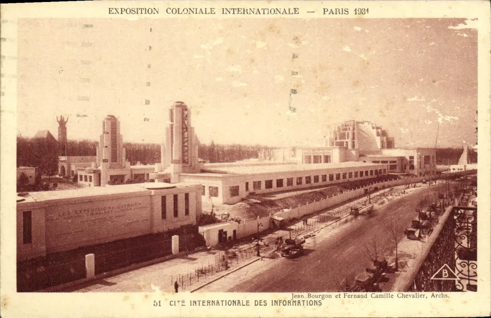 Internationale Kolonialausstellung — Paris 1934 — Internationale Stadt der Informationen — Jean Bourgon und Fernand Camille Chevalier, Archs. - Vorderseite