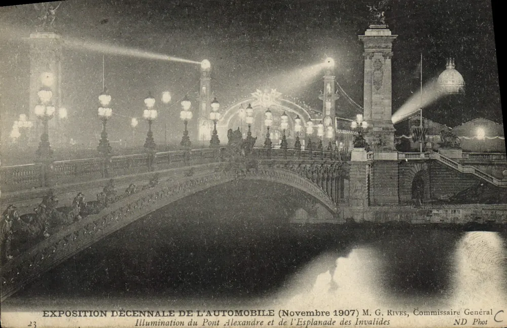 Brücke Alexandre III — Beleuchtung für die Zehnjährige Automobil-Ausstellung — M. G. Rives, Generaler Kommissar - Vorderseite