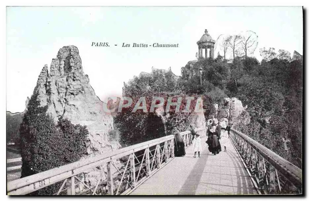 Paris - Les Buttes-Chaumont — vista do ponte e do templo - Frente