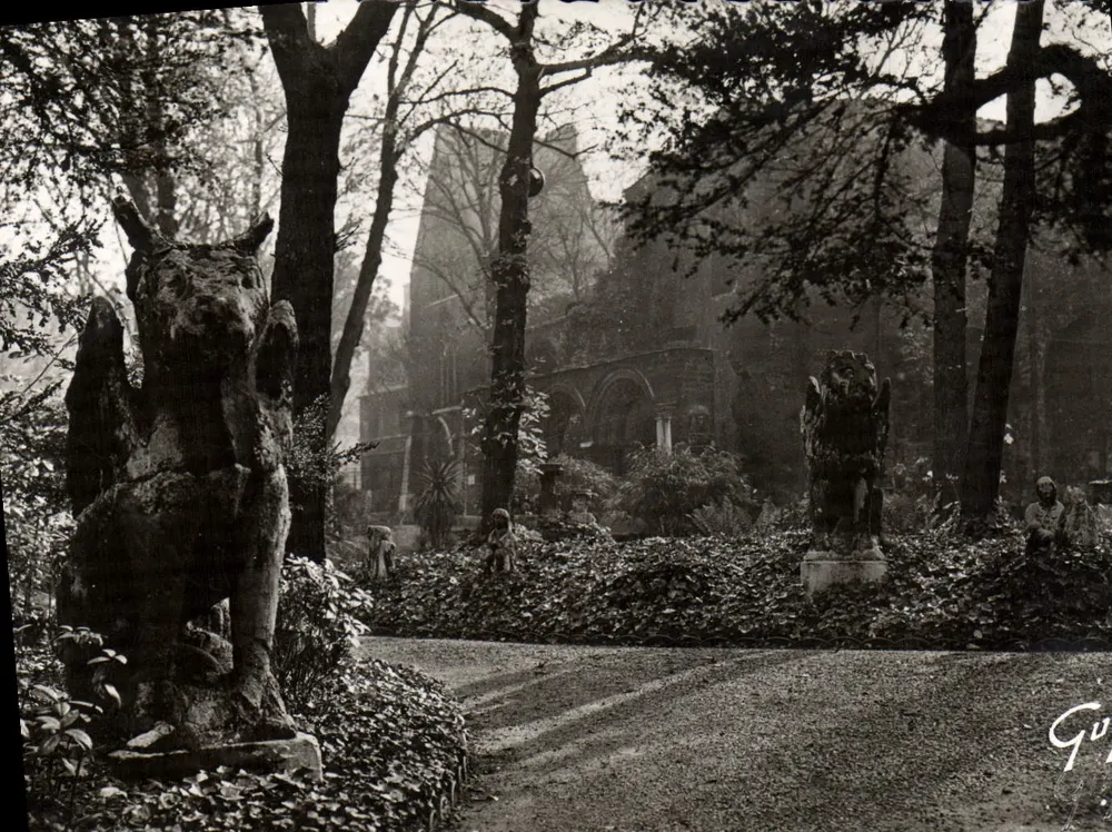 Jardin du musée de Cluny — Paris — Verlag GUY, n° 350 - Vorderseite