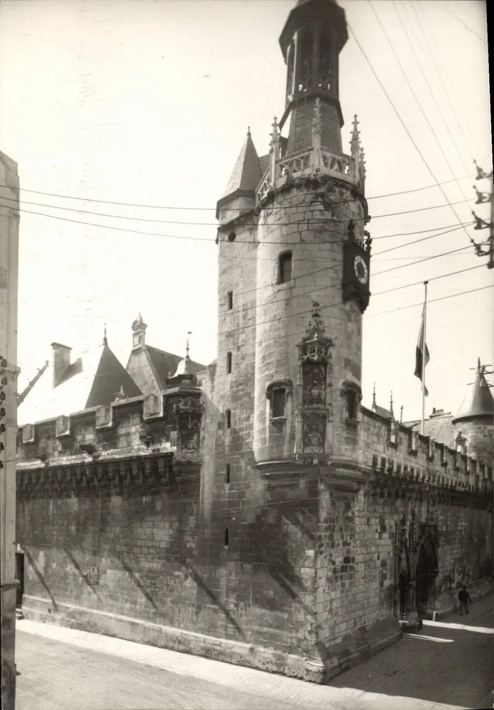 Hôtel de Ville van LA ROCHELLE — (1486-1607) — Artistieke Uitgaven Raymond Bergevin, Parijs 1937 - Voorkant