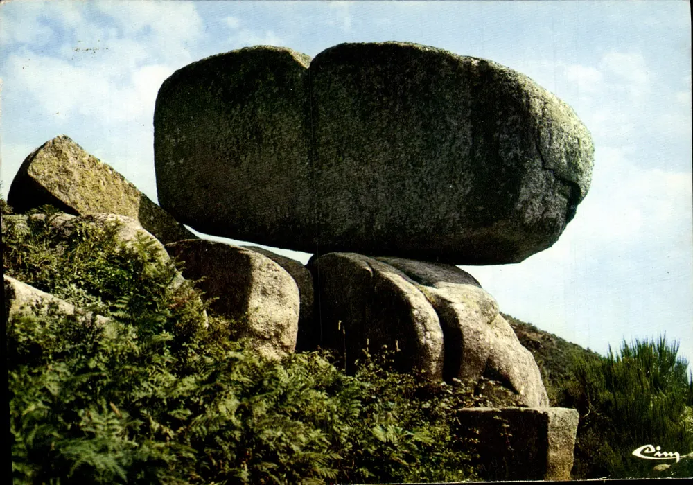 Der wackelnde Felsen — Côte des Bruyères (22) — Cing - Vorderseite