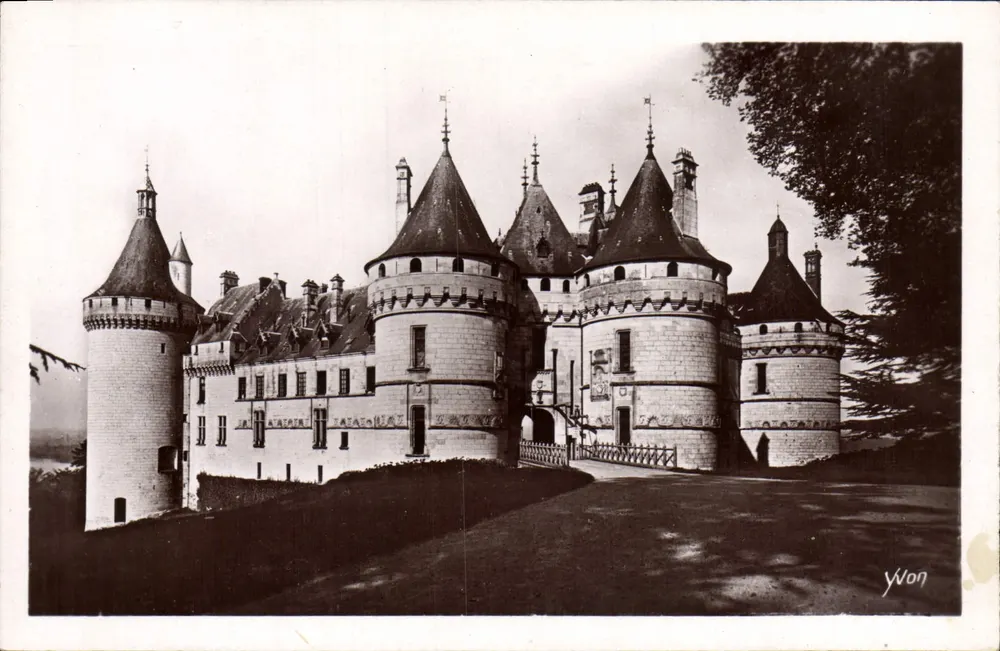 Schloss Chaumont-sur-Loire — allgemeiner Blick — Yvon - Vorderseite