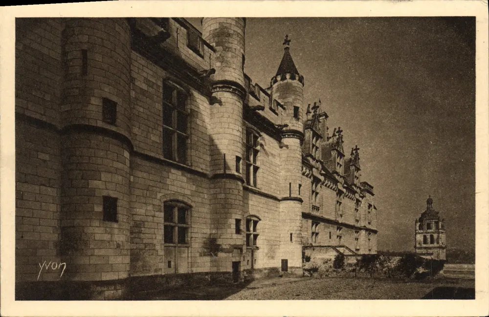 Castelo de Chambord — vista da fachada — Yvon, n°24 - Frente