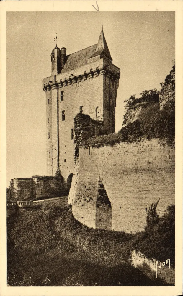 Chinon (Indre-et-Loire) — Das Schloss - Turm der Uhr — Les Éditions d'Art de Chinon - Vorderseite