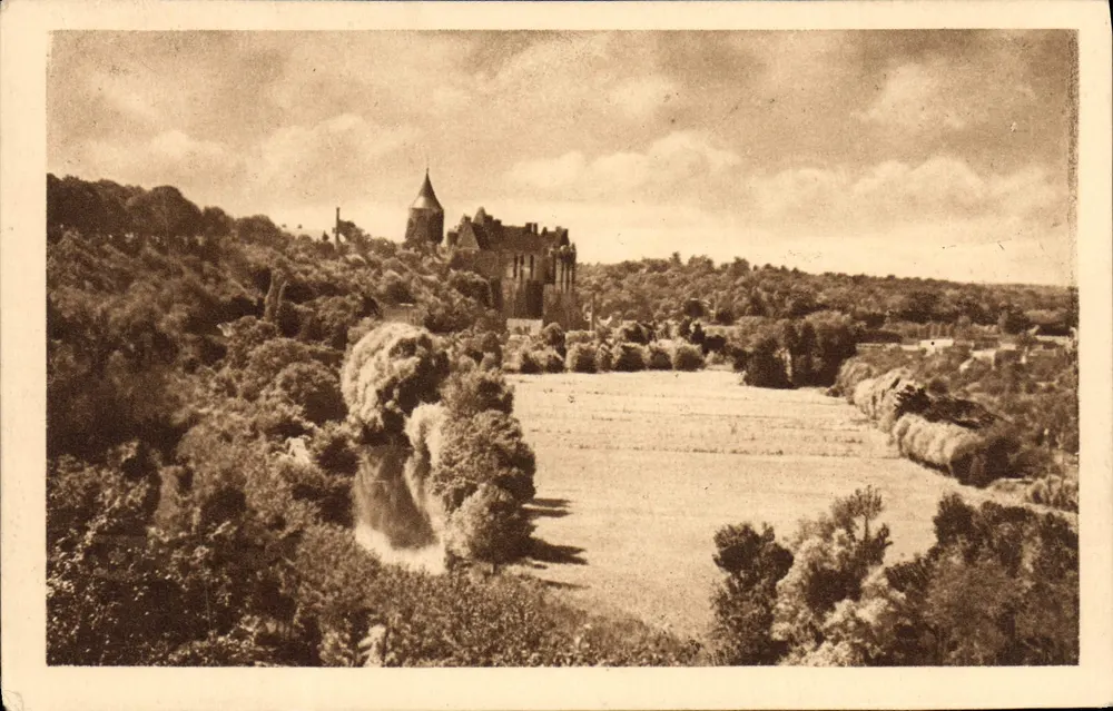 Castelo de Châteaudun — vista panorâmica — editor não identificado, n° de série 18 - Frente