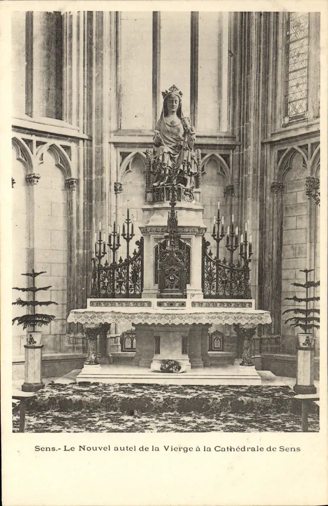 Sens - Der neue Altar der Jungfrau in der Kathedrale von Sens - Vorderseite