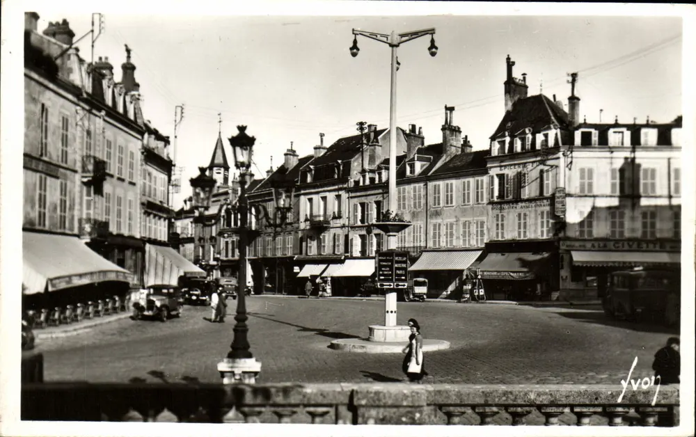 Avalon (Yonne) — Praça Vauban — Edições de Arte 'VYCK' Paris - Frente