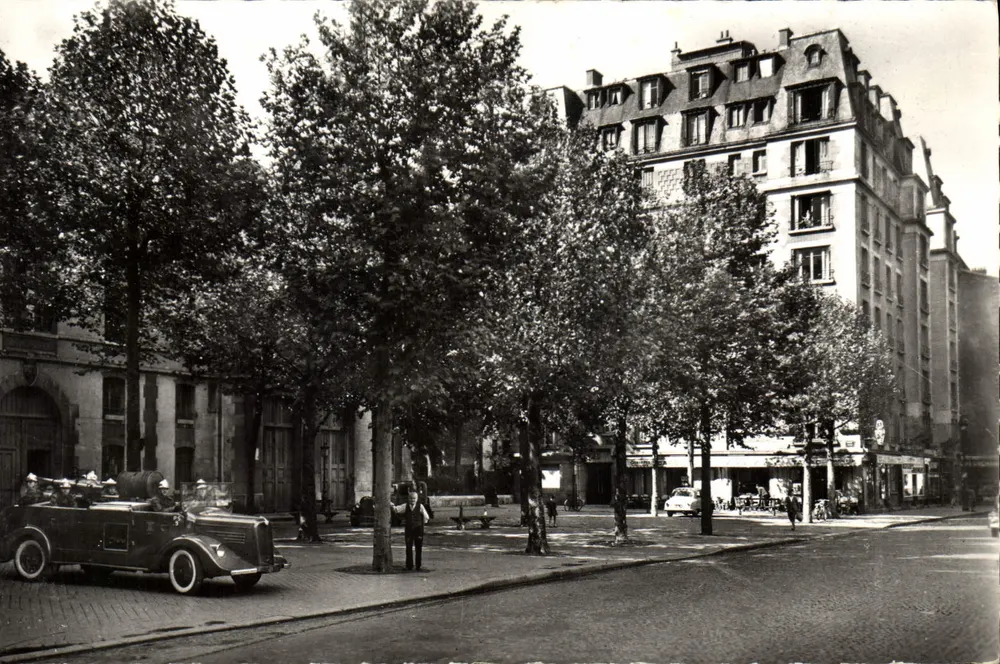 Paris XV° - Rue des Entrepreneurs - Feuerwehrstation - Vorderseite