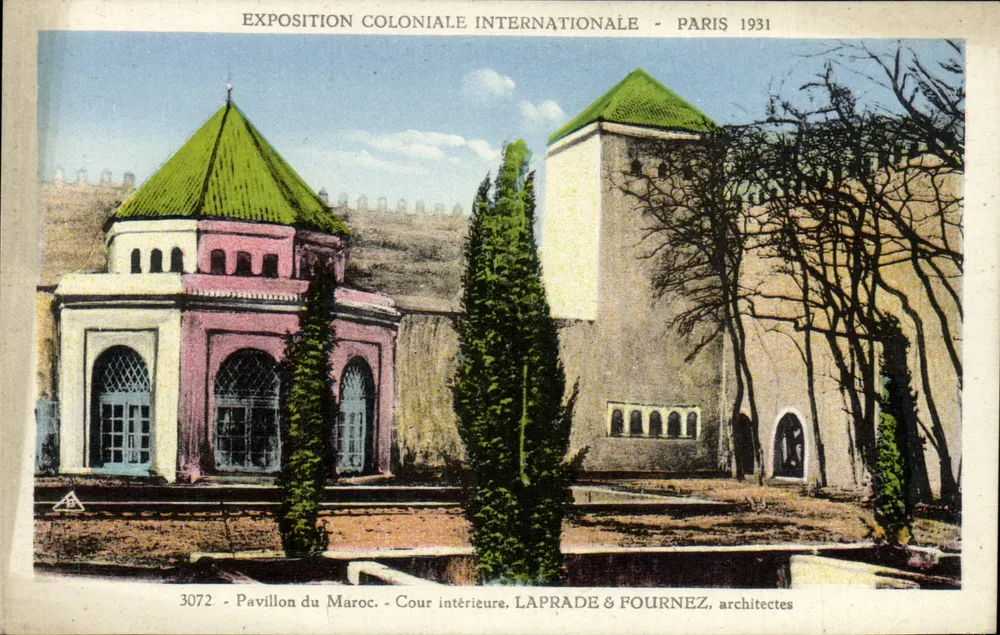 Pavillon des Marokko — Innenhof — Internationale Kolonialausstellung, Paris 1931 — Laprade & Fournéz, Architekten - Vorderseite