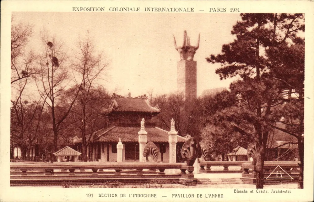 Indochina-Abteilung — Pavillon de l'Annam — Internationale Kolonialausstellung Paris 1931 — Blanche und Craste, Architekten - Vorderseite