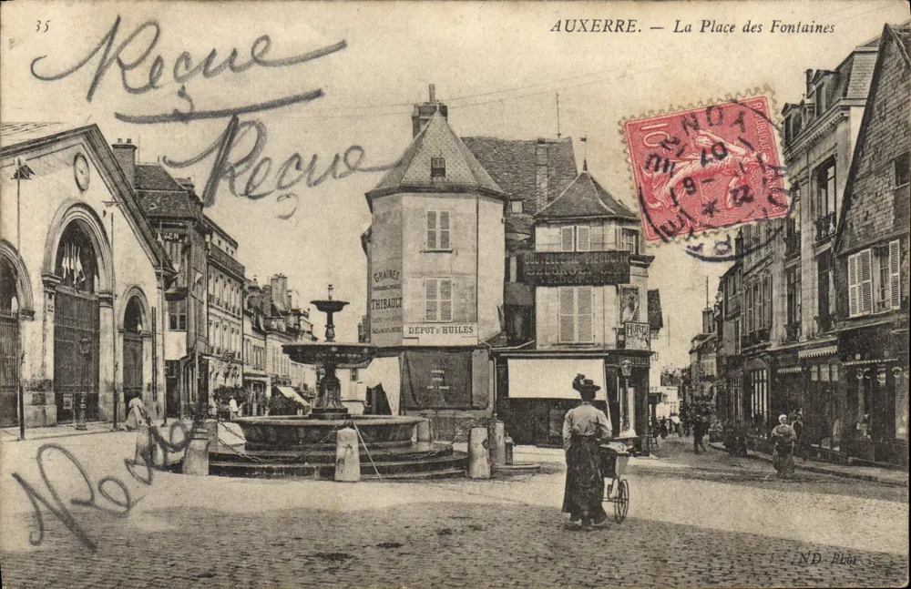 Auxerre — A Place des Fontaines — N.D. Blot, editor - Frente