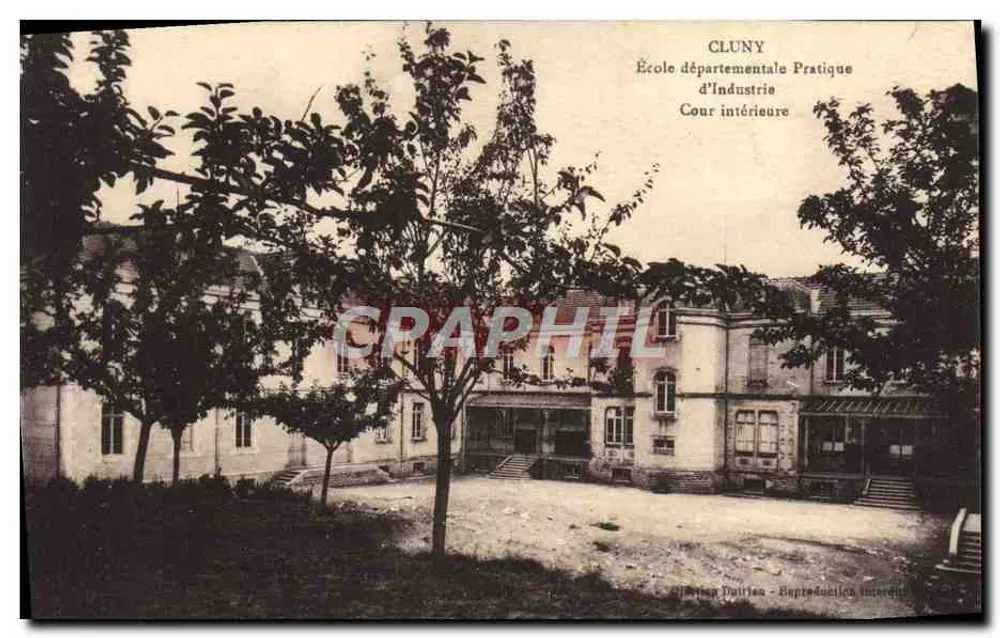 Cluny — Departementale Praktische Industrie-Schule — Innenhof — Edition Dultrian - Vorderseite
