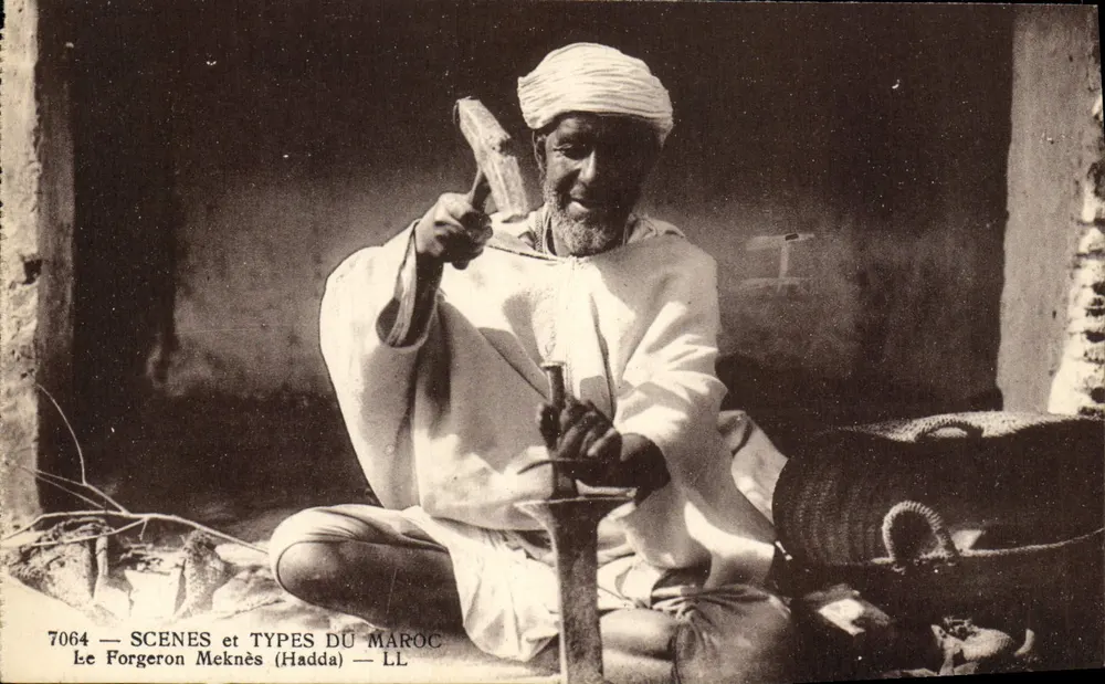 O Ferreiro de Meknès (Hadda) — SCÈNES ET TYPES DU MAROC — LL n°7064 - Frente