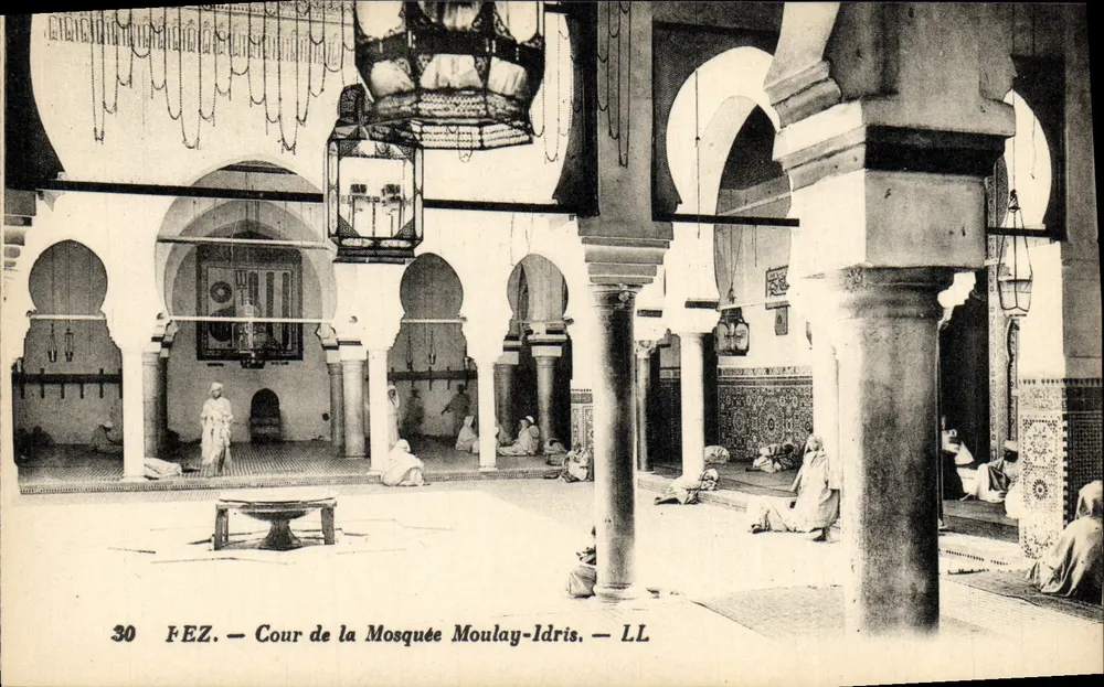 Fès — Cortile della Moschea Moulay-Idris — LL - Recto