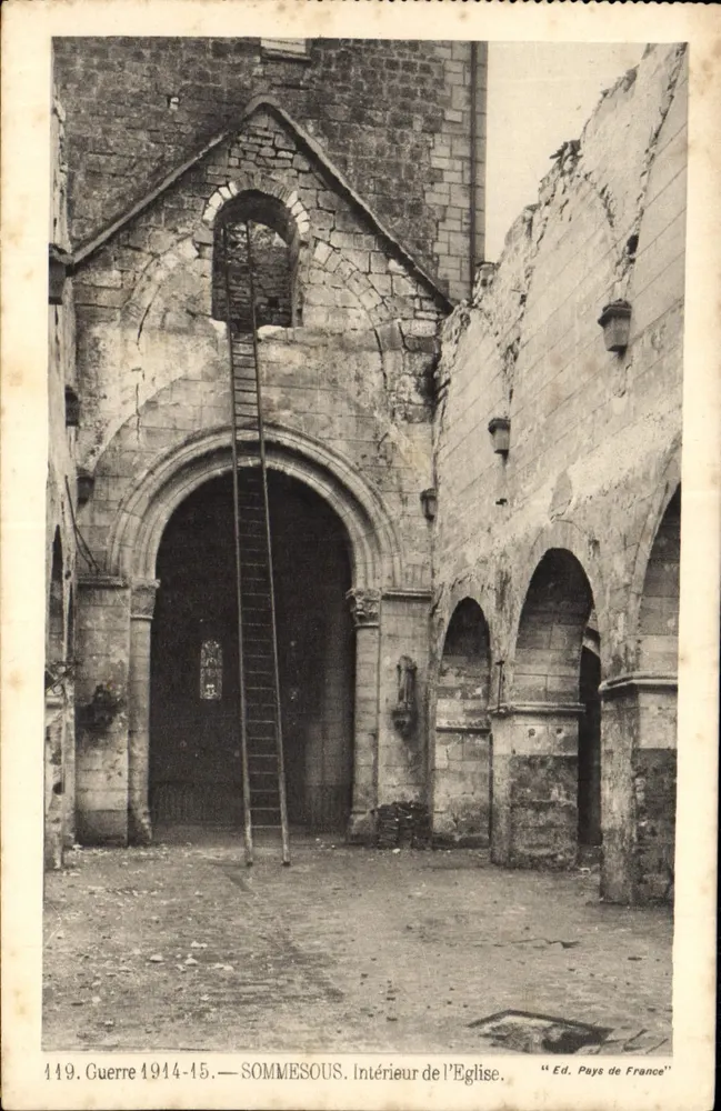 SOMMESOUS — Innenansicht der Kirche nach dem Krieg 1914-15 — Verlag Pays de France - Vorderseite