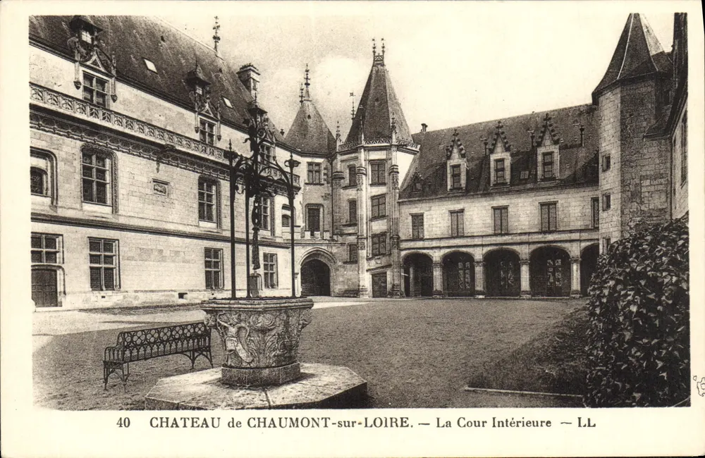 Schloss Chaumont-sur-Loire — Der Innenhof — LL - Vorderseite