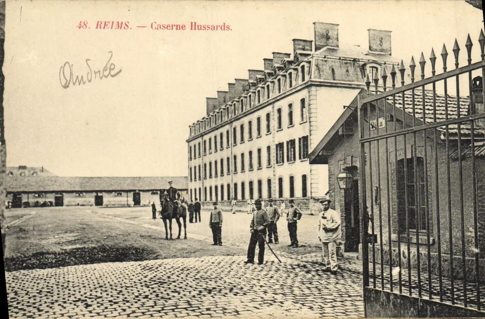 Reims — Quartel dos Hussardos — Olundrée - Frente