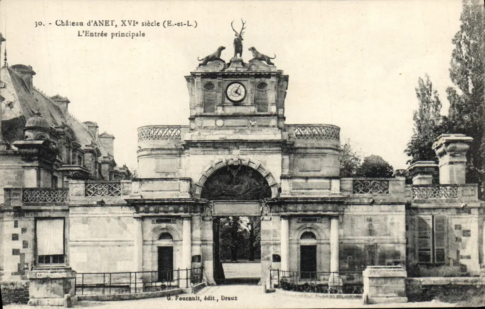 Castelo de Anet, século XVI — A Entrada Principal — G. Foucault, editor, Dreux - Frente