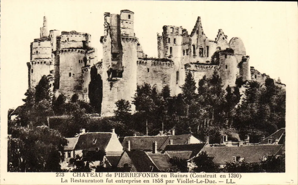 Castelo de Pierrefonds — Restauração em 1858 por Viollet-le-Duc — editor LL. - Frente