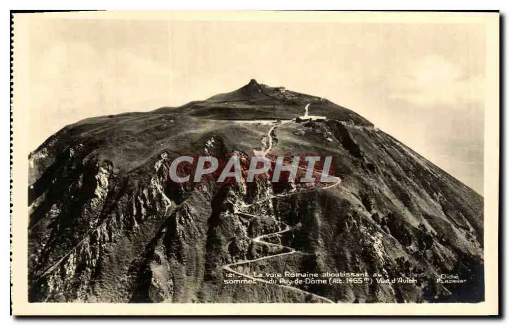 O col Romaine levando ao topo do Puy-de-Dôme (Alt. 1865 m) — Vista de Avich — Cliché Plazanist - Frente