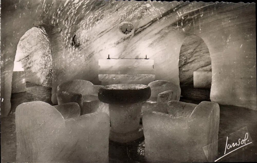 Chamonix - Der Montenvers (Höhe 1913 m.) — Die Grotte der Eissee — Das Esszimmer, MG. 5 - Vorderseite