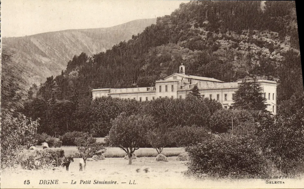 Digne — O Pequeno Seminário — Édition des Dames de France SELECTA - Frente