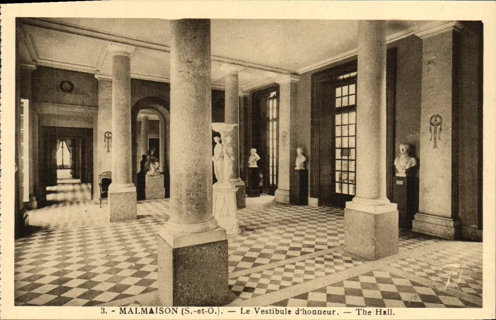 Malmaison (S.-et-O.) — O Vestíbulo de Honra — The Hall - Frente