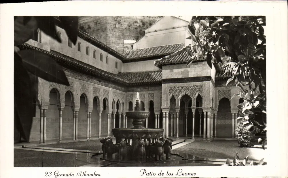 Patio dos Leões — Alhambra, Granada — editor não identificado, n° de série 23 - Frente