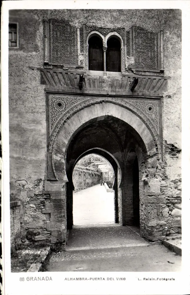 Alhambra - Porta do Vinho — Granada — L. Reisín, Fotógrafo - Frente