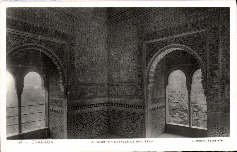 Alhambra - Detalle de una sala — Granada — L. Rolsin, Fotógrafo - Anverso