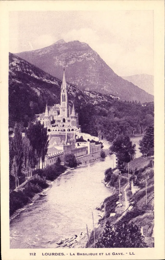 Lourdes - A Basílica e O Gave - LL - Frente
