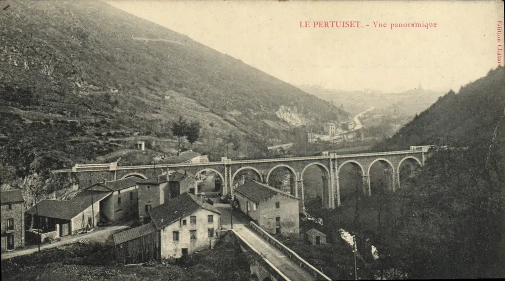 Le Pertuiset - Vista panorâmica — Edição Vialatte - Frente