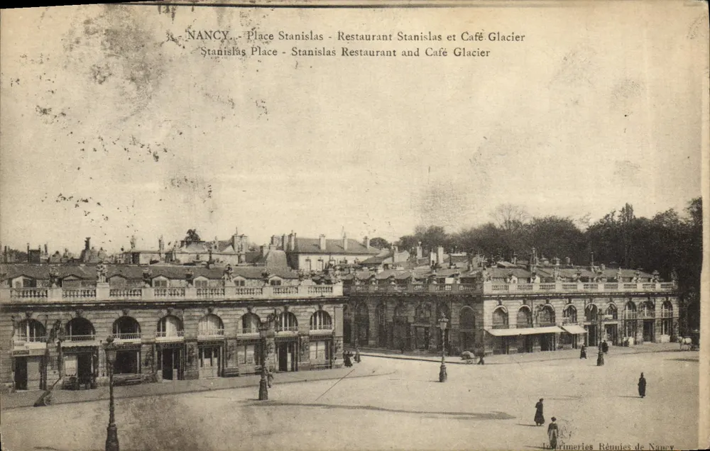 Nancy - Place Stanislas - Restaurante Stanislas e Café Glaciers - Frente