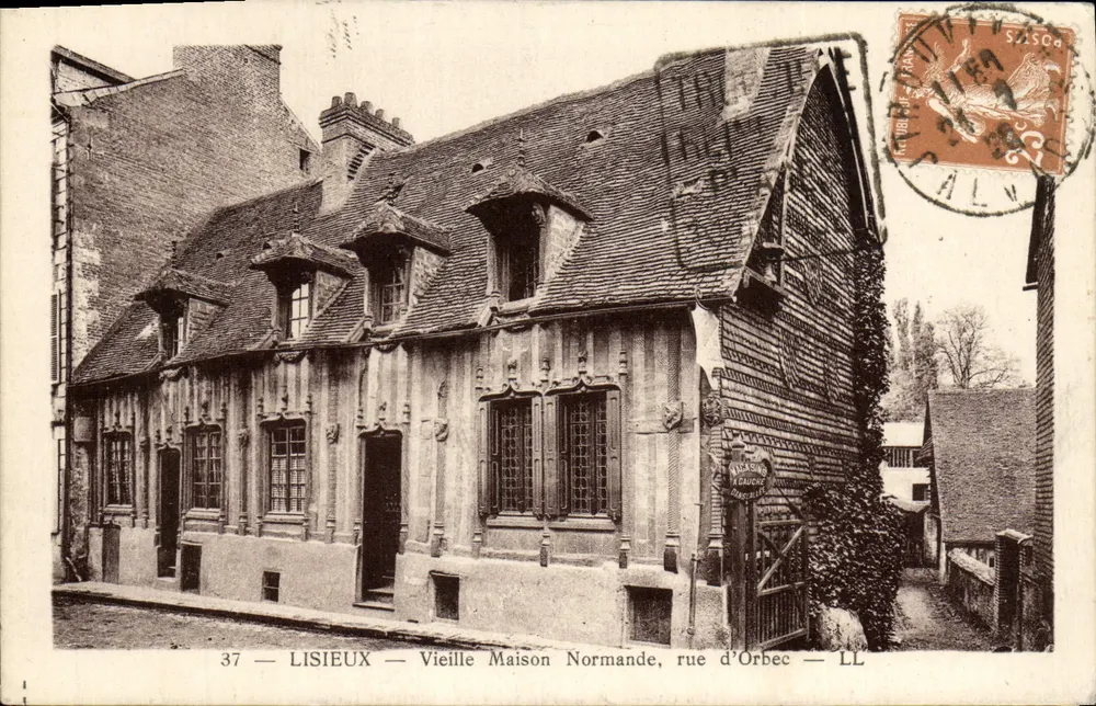 Lisieux — Altes normannisches Haus, rue d'Orbec — LL - Vorderseite