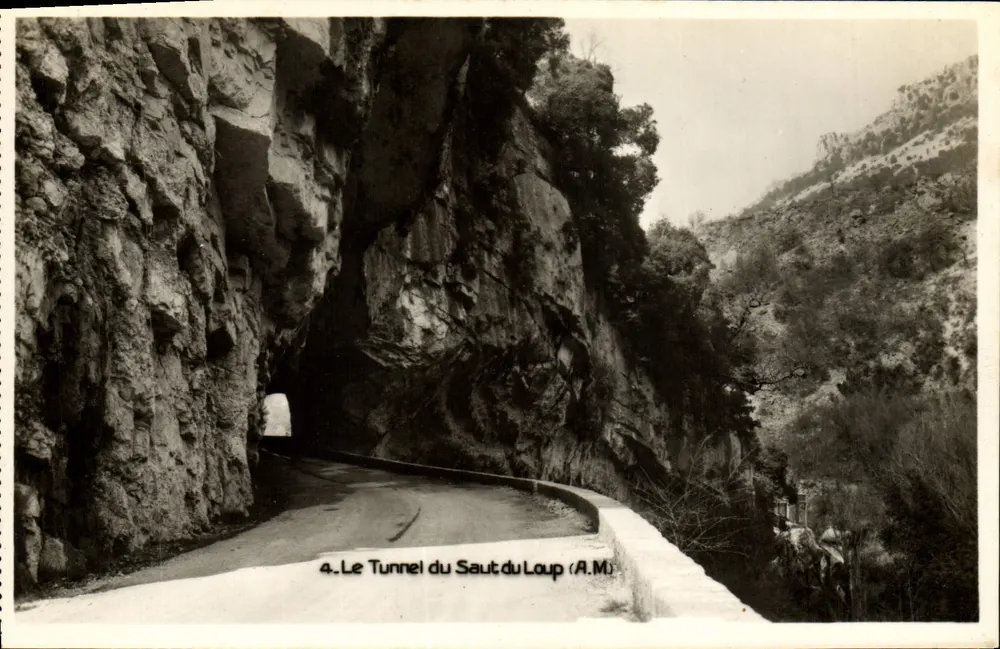 O Túnel do Saut du Loup — A.M. — Edição F. ALM - RAC - Frente