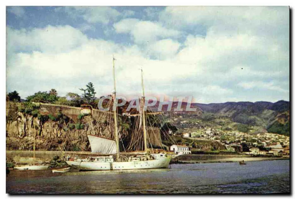 Funchal, Madeira — widok portowy z jachtami — J. Arthur Dixon, Ltd. - Awers
