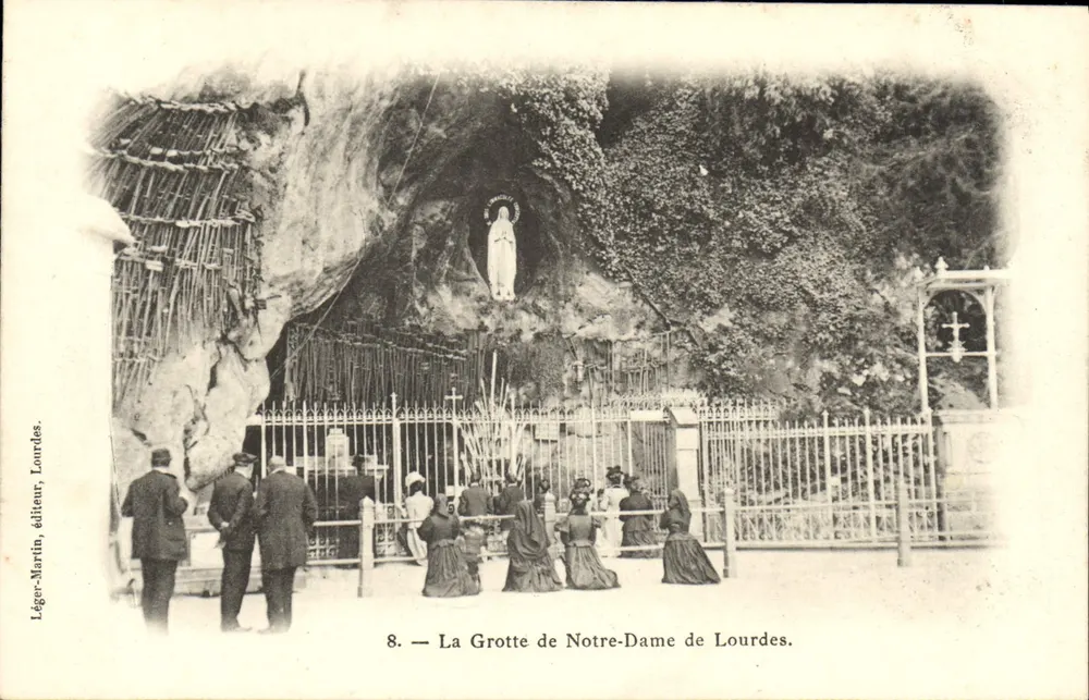 A Gruta de Nossa Senhora de Lourdes — Léger-Martin, editor, Lourdes, n°8 - Frente