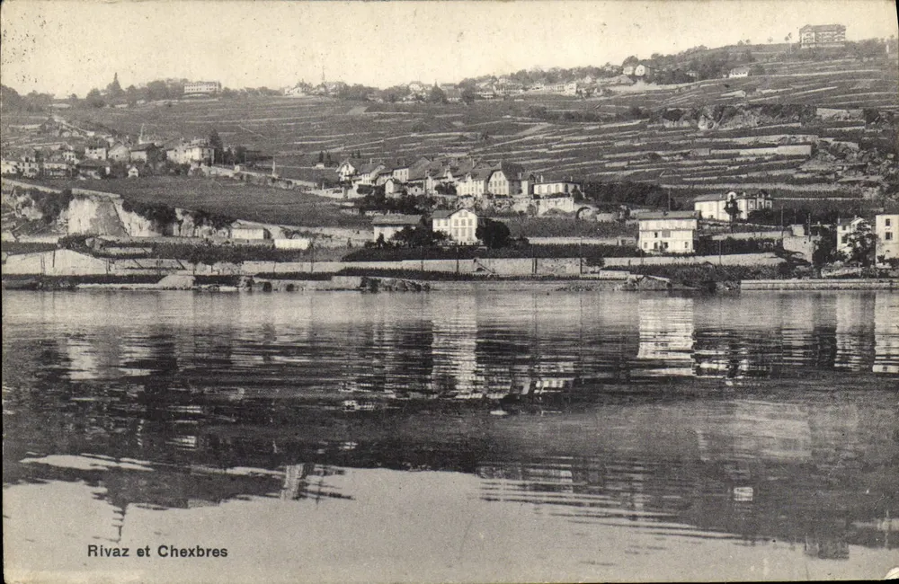 Rivaz e Chexbres — vista do vilarejo e das vinhas sobre o Rio Rhône — Must Arènes & Co. N°171 - Frente