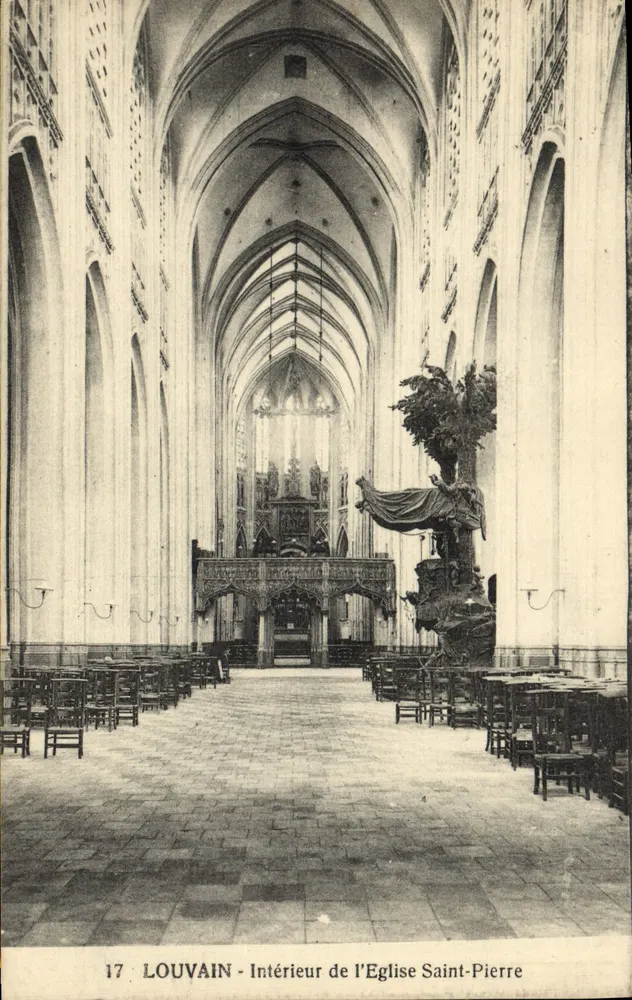 Louvain - Interior da Igreja de São Pedro — editor Bibliothèques des Gares S.A., n° 17 - Frente